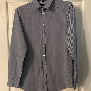 Banana Republic woman’s strip Dillon shirt. Excellent condition.  Size small